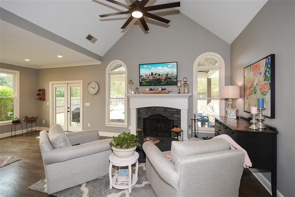 202 Autumn Glen Trail