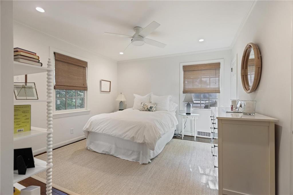 2280 Brookview Drive NW