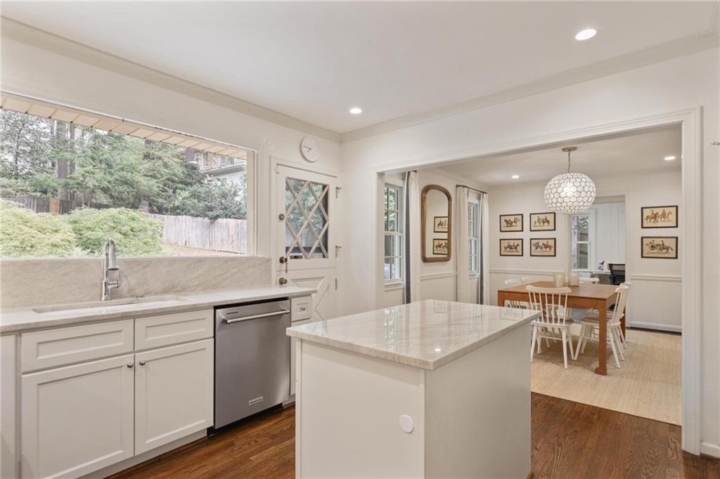 2280 Brookview Drive NW