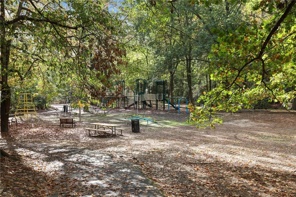 2280 Brookview Drive NW