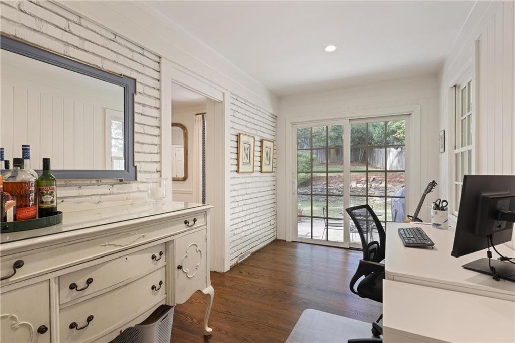 2280 Brookview Drive NW