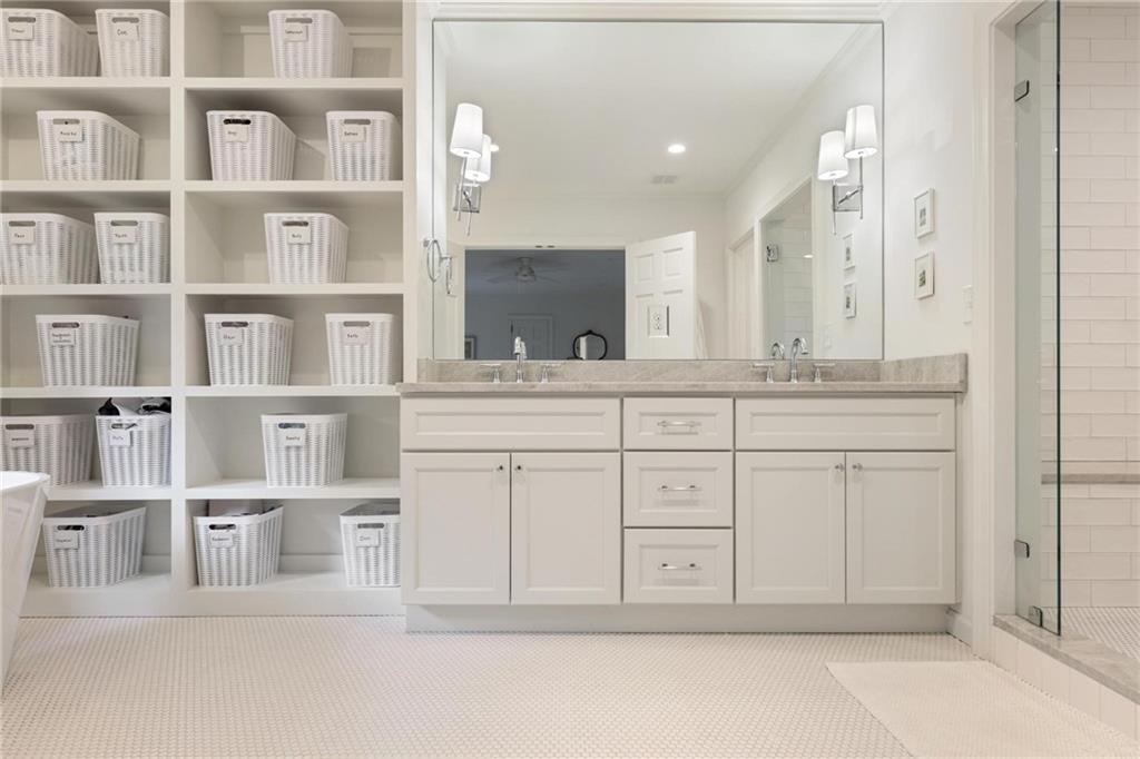 2280 Brookview Drive NW