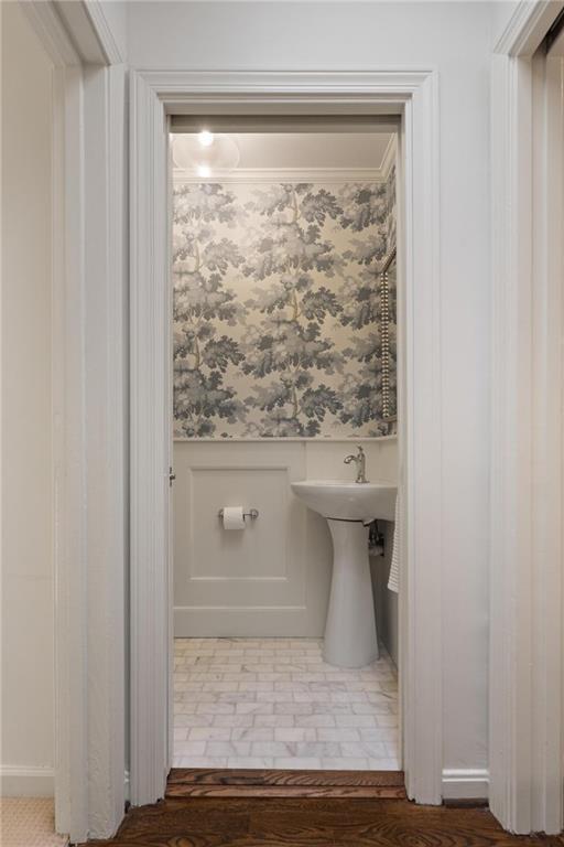 2280 Brookview Drive NW