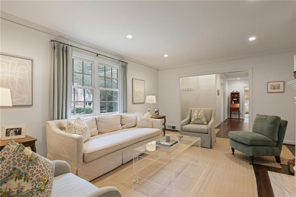 2280 Brookview Drive NW