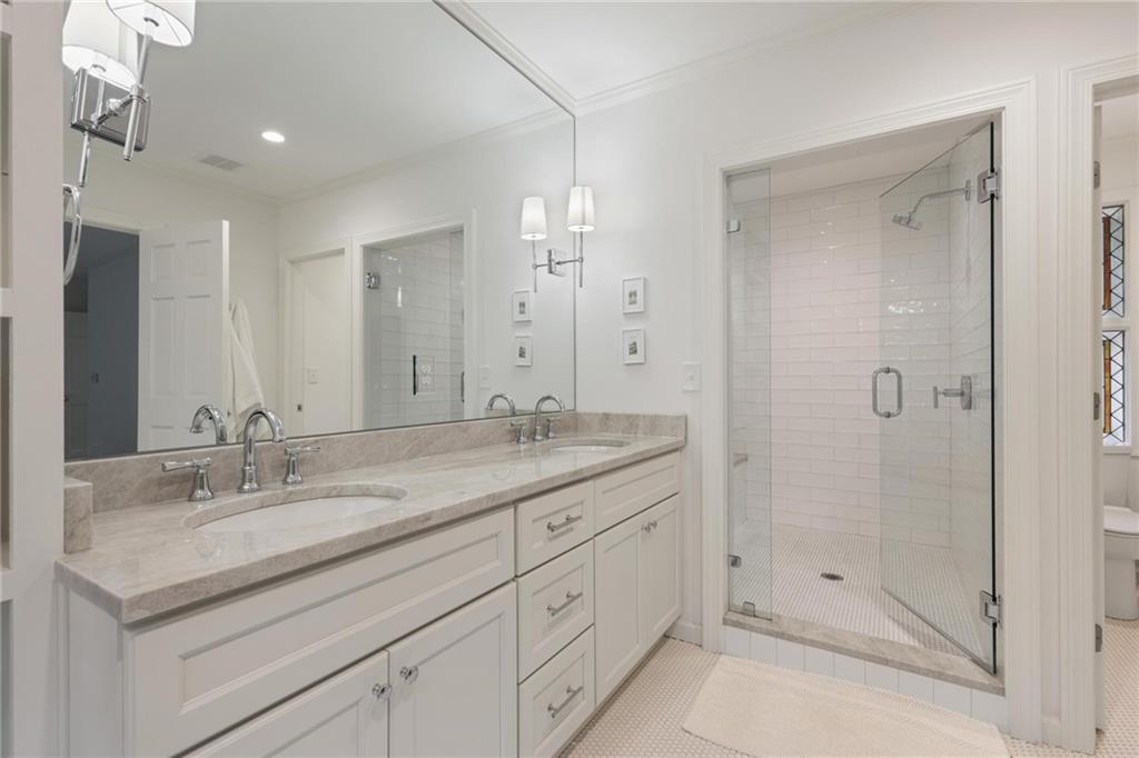 2280 Brookview Drive NW