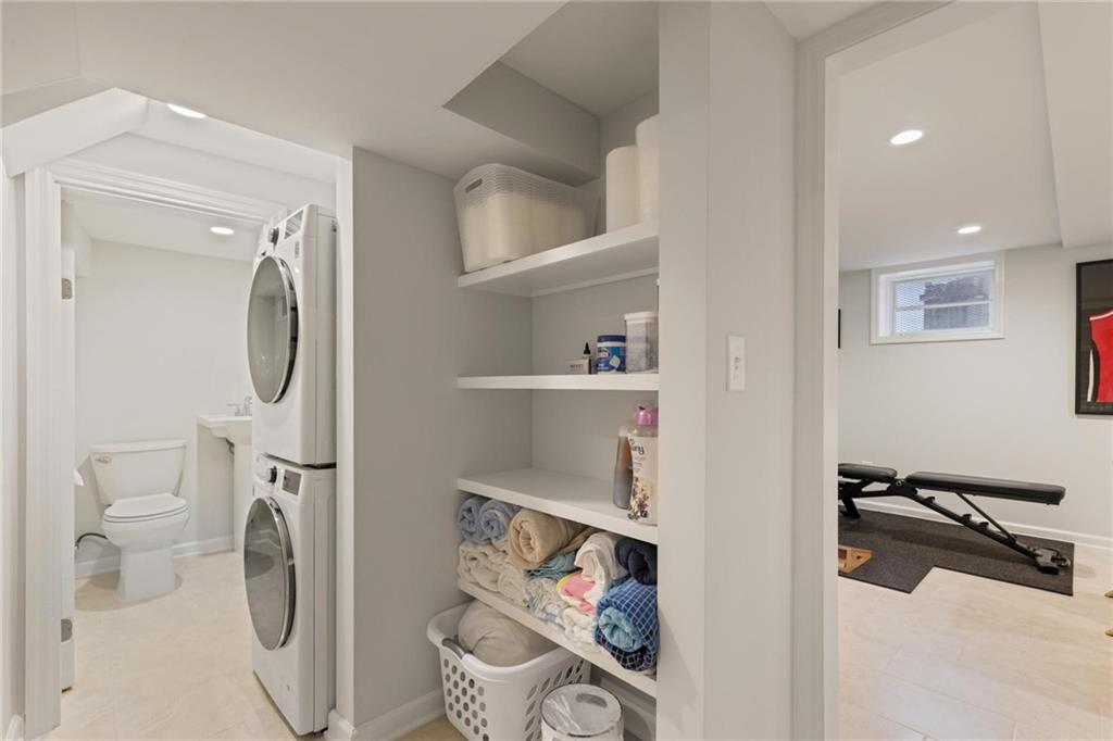 2280 Brookview Drive NW