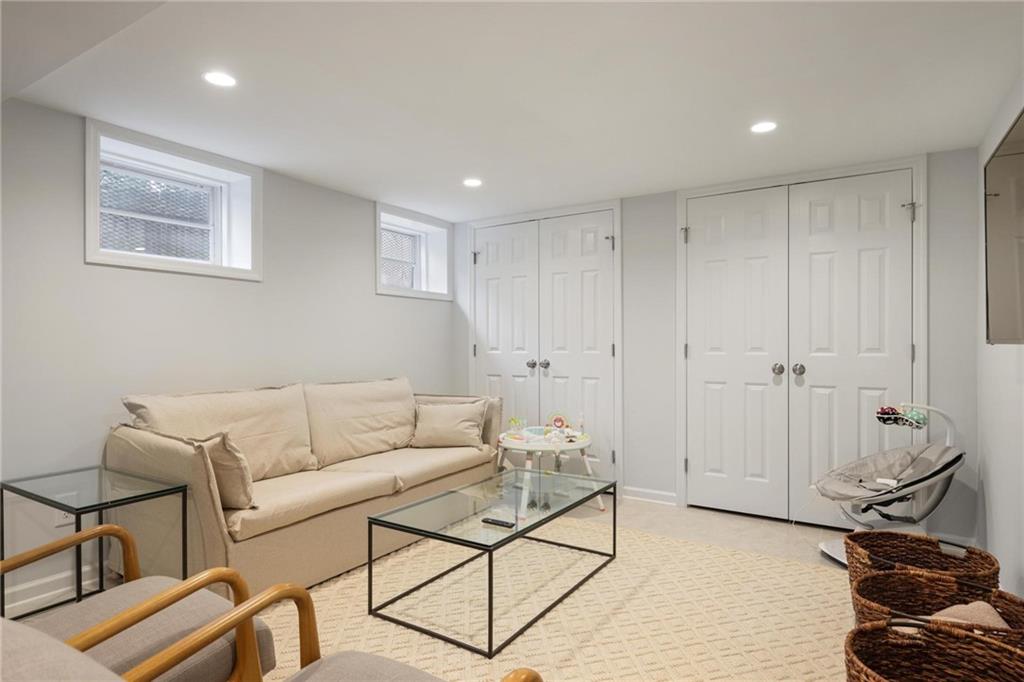 2280 Brookview Drive NW