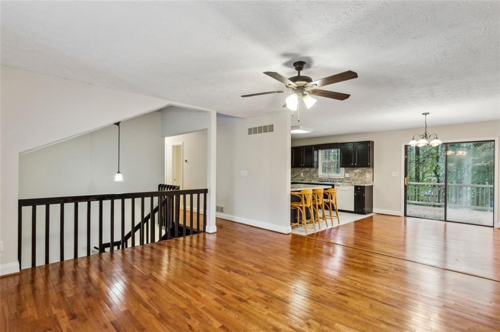 914 Little River Lane