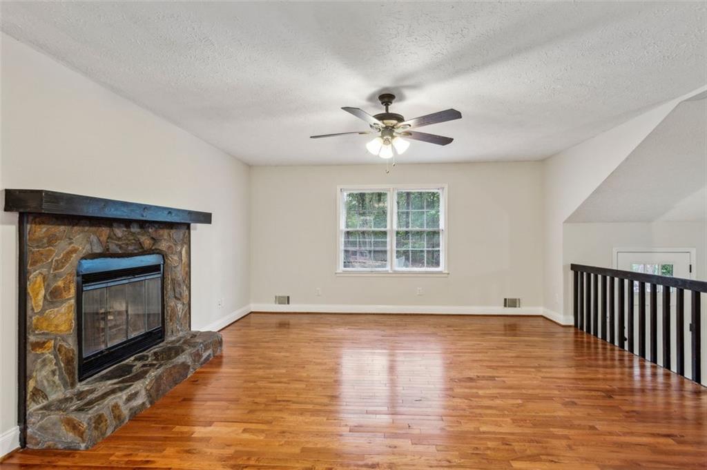 914 Little River Lane