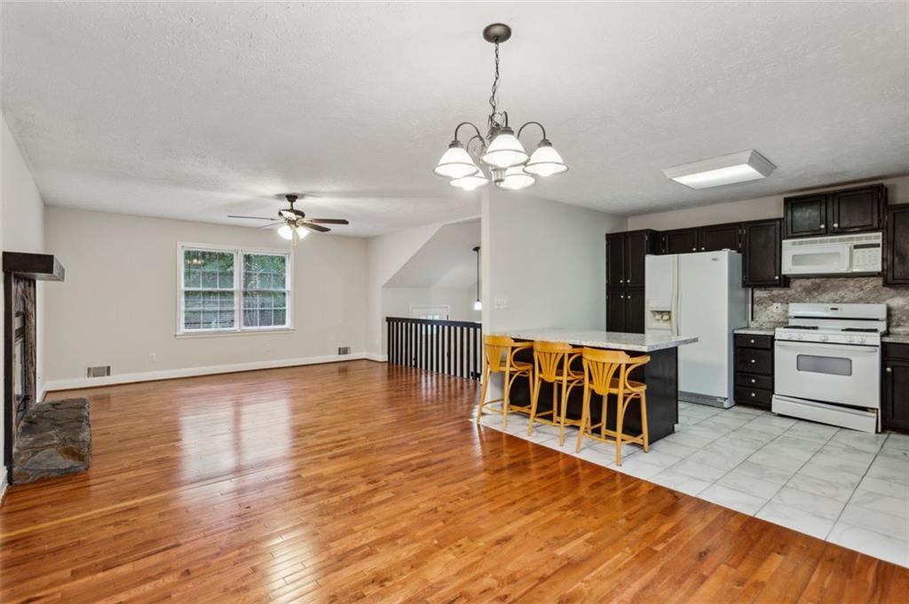 914 Little River Lane