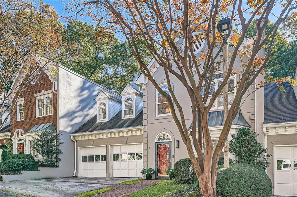 6391 Glenridge Drive Unit 125