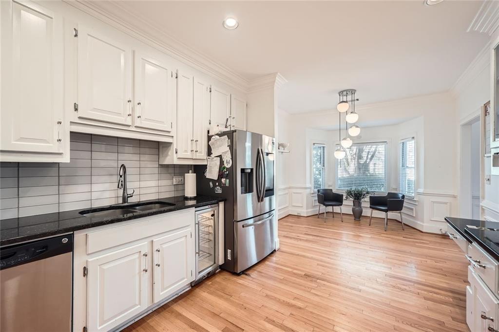 6391 Glenridge Drive Unit 125