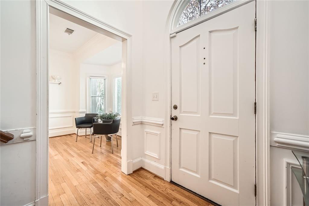 6391 Glenridge Drive Unit 125