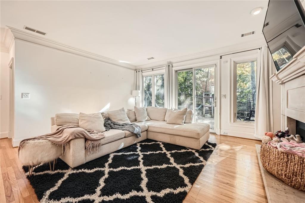 6391 Glenridge Drive Unit 125