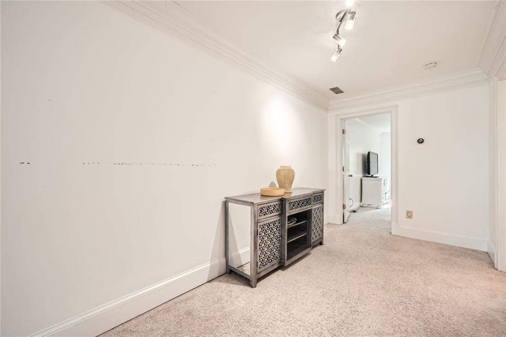 6391 Glenridge Drive Unit 125