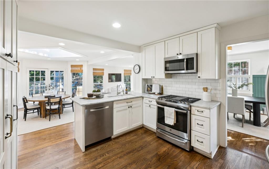 1837 Colland Drive NW