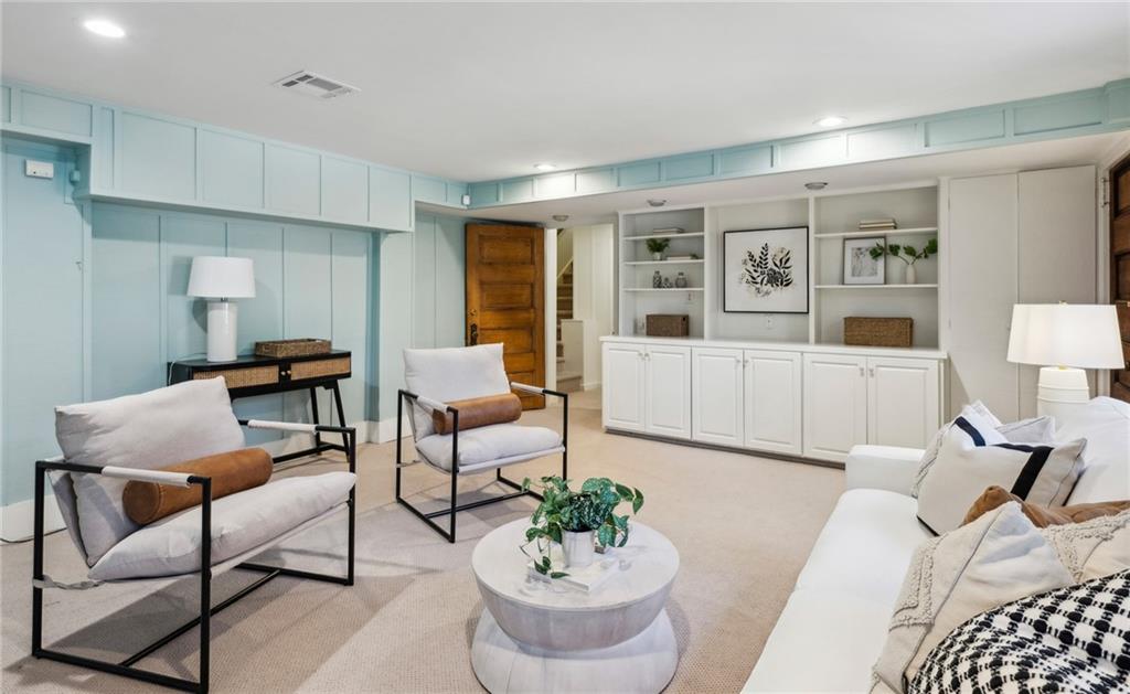 1837 Colland Drive NW