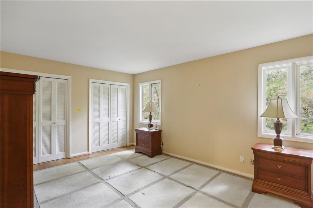 1120 Angelo Court NE