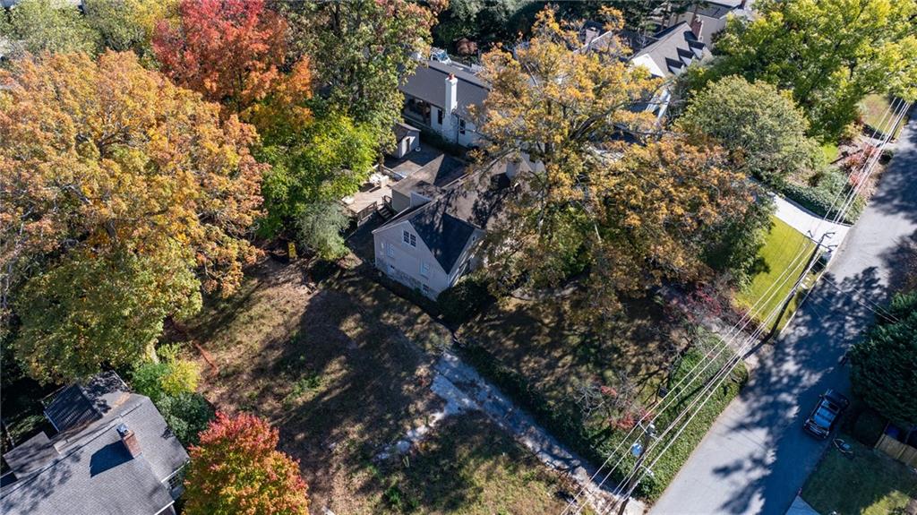 3201 Peachtree Drive NE