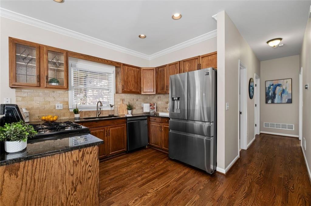 1058 Antioch Drive NE