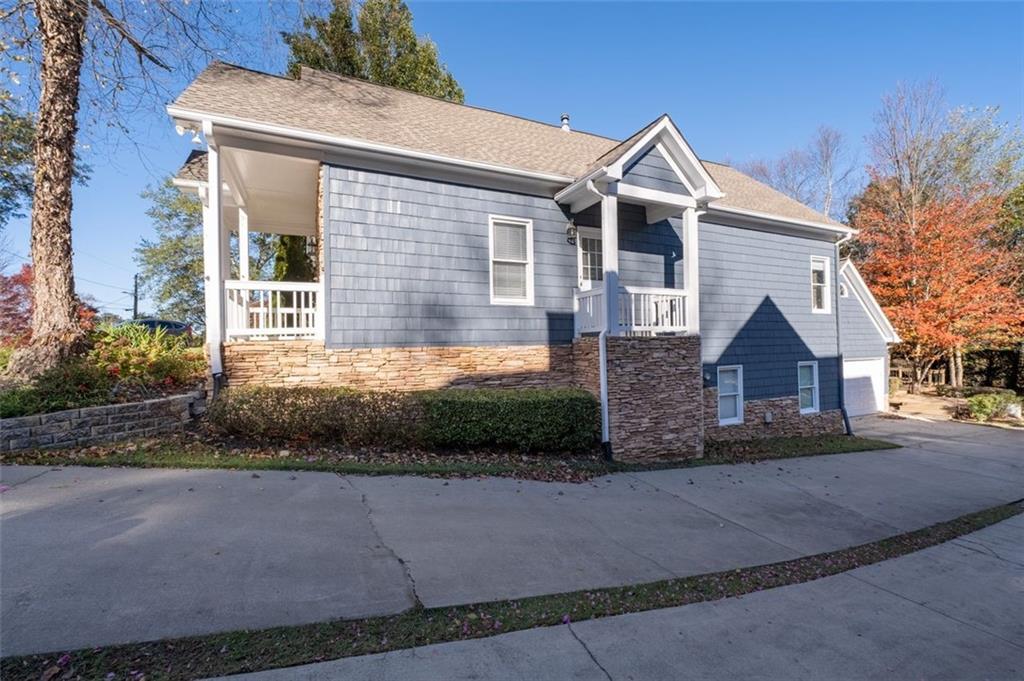 1058 Antioch Drive NE