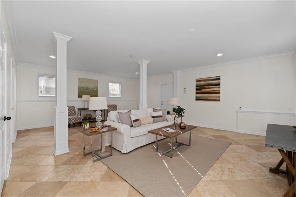 1058 Antioch Drive NE