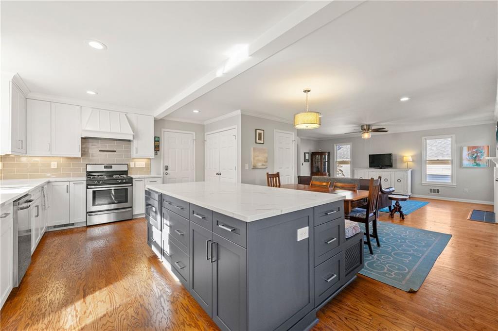 325 Braxton Place