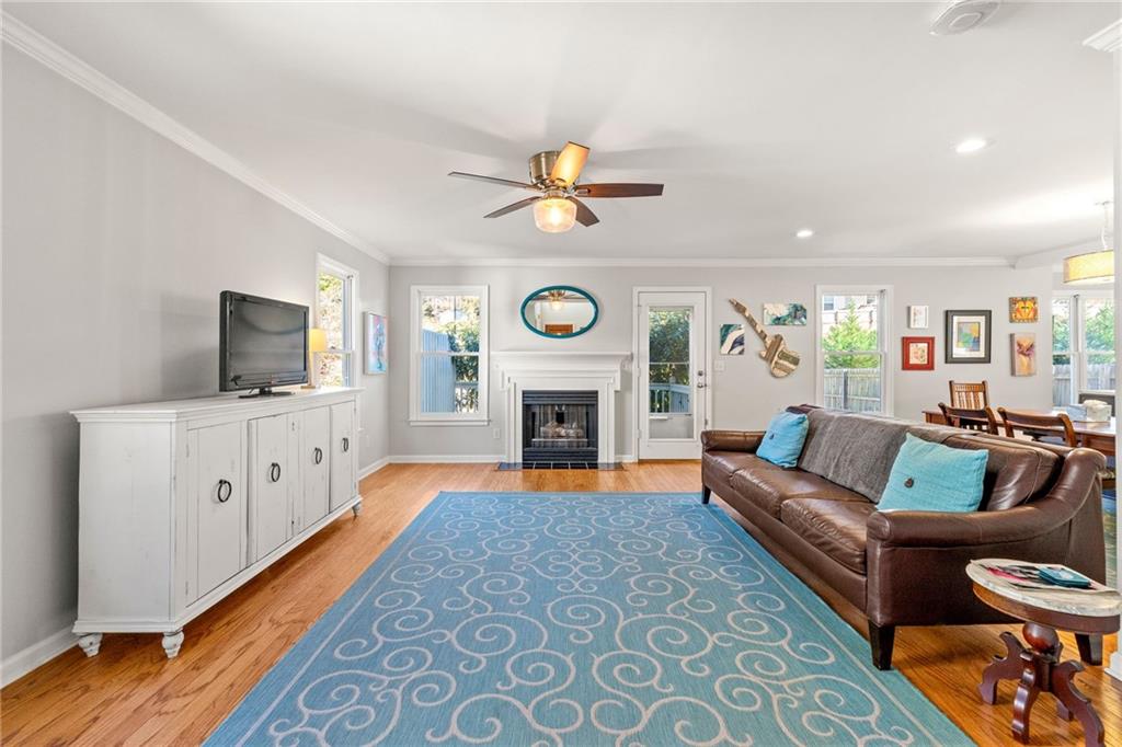 325 Braxton Place