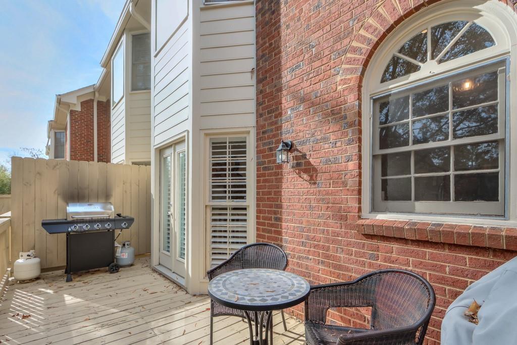 12 Honour Avenue NW Unit 3