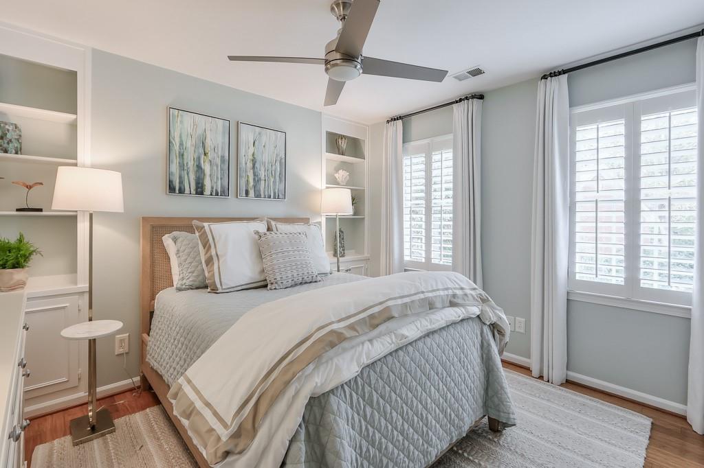 12 Honour Avenue NW Unit 3