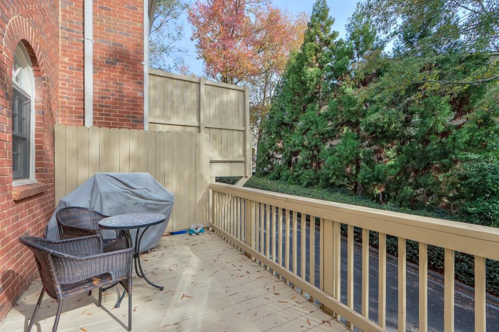 12 Honour Avenue NW Unit 3