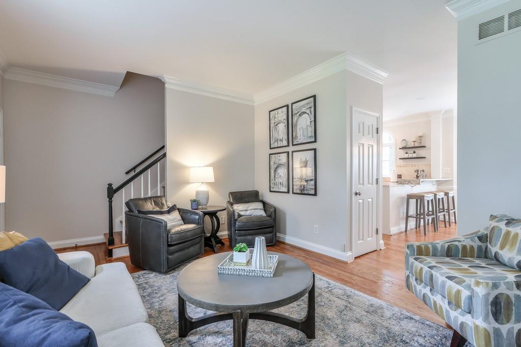 12 Honour Avenue NW Unit 3