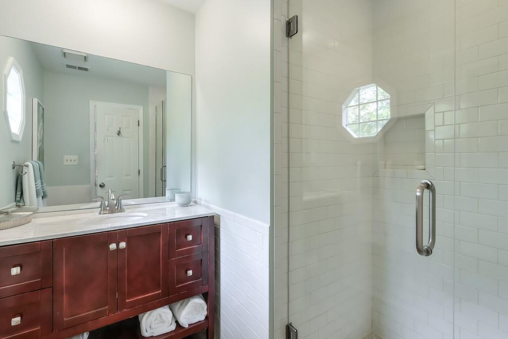 12 Honour Avenue NW Unit 3