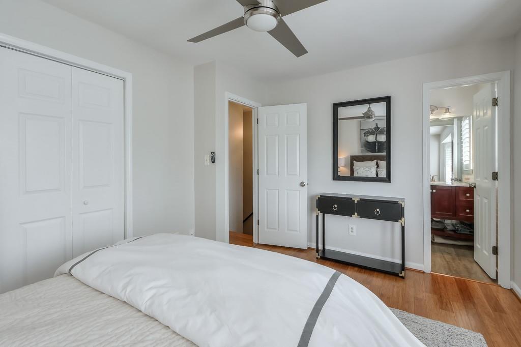 12 Honour Avenue NW Unit 3