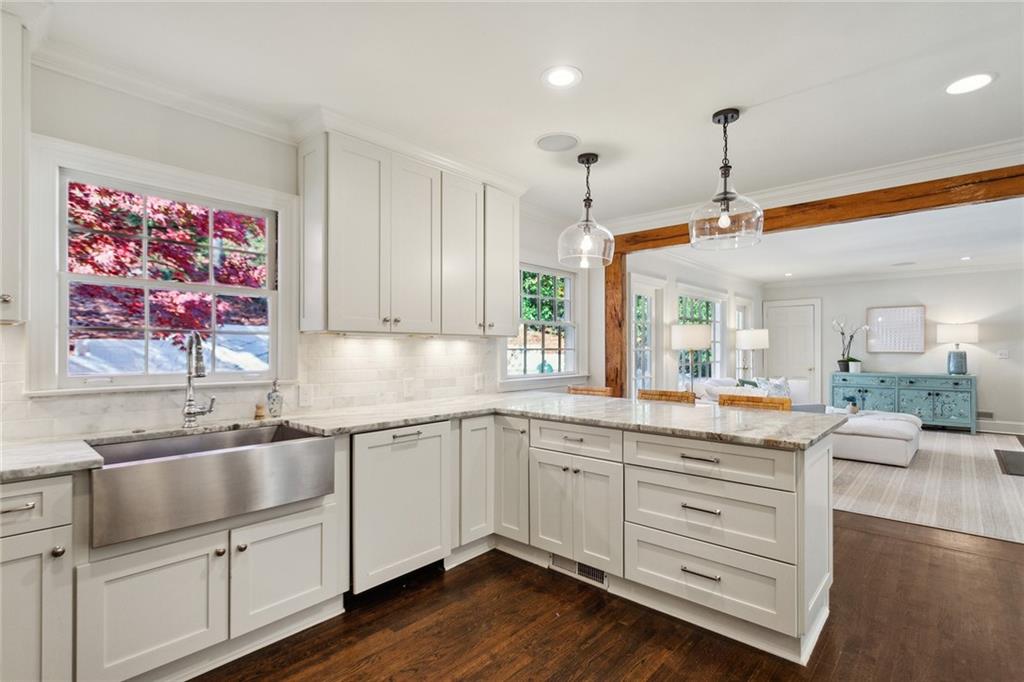 3188 Verdun Drive NW