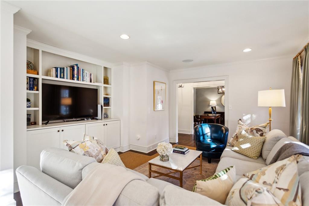 3188 Verdun Drive NW