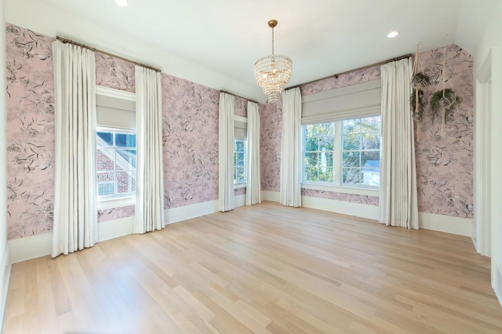 3205 Verdun Drive NW