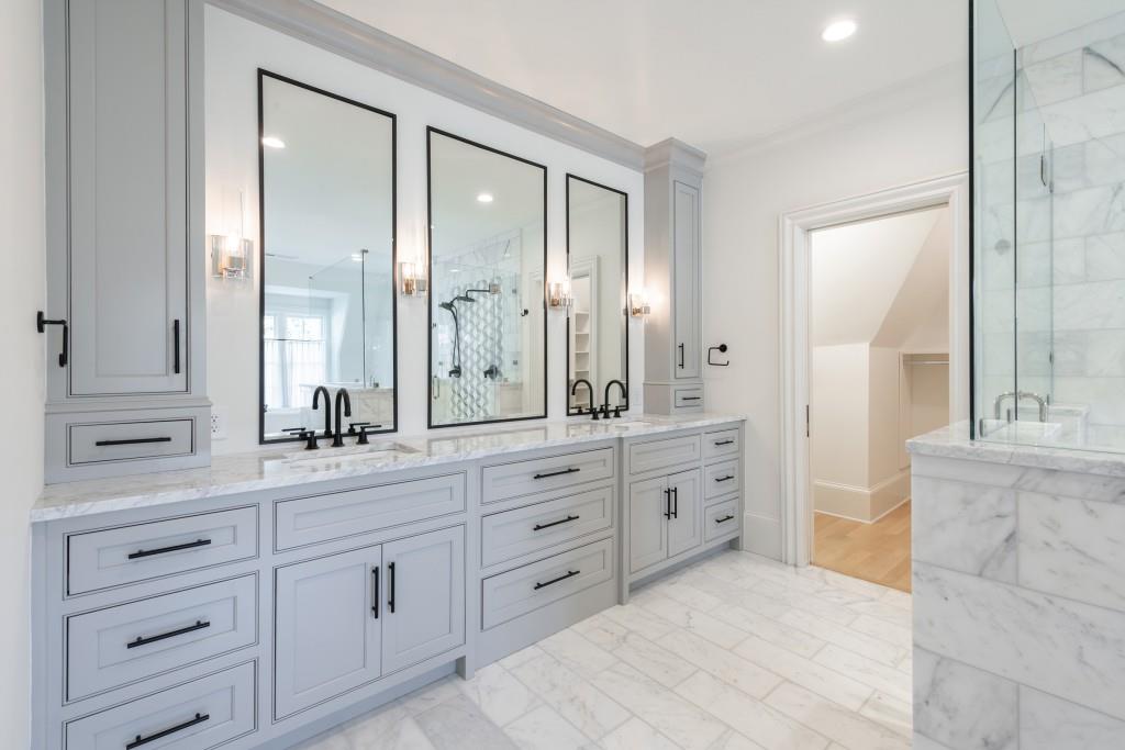 3205 Verdun Drive NW