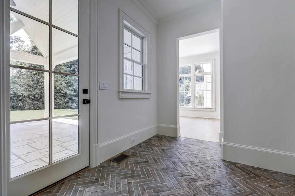 3205 Verdun Drive NW