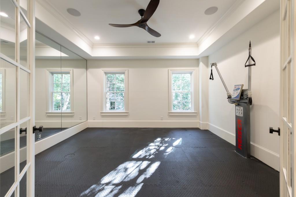 3205 Verdun Drive NW