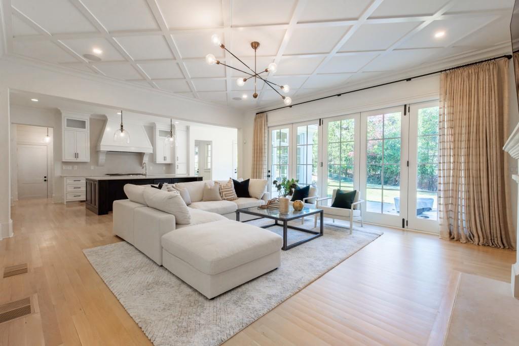 3205 Verdun Drive NW