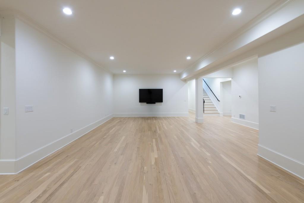 3205 Verdun Drive NW