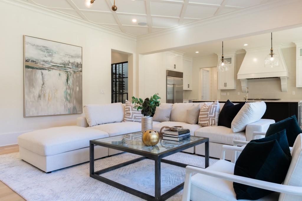 3205 Verdun Drive NW