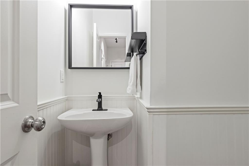 1565 Habershal Road NW