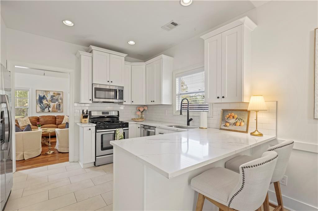 1565 Habershal Road NW