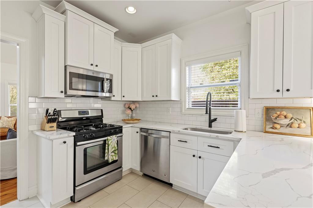 1565 Habershal Road NW