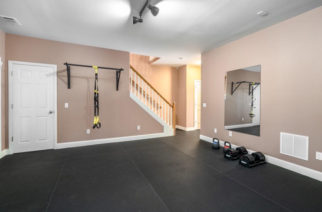 2682 Colgan Court SE