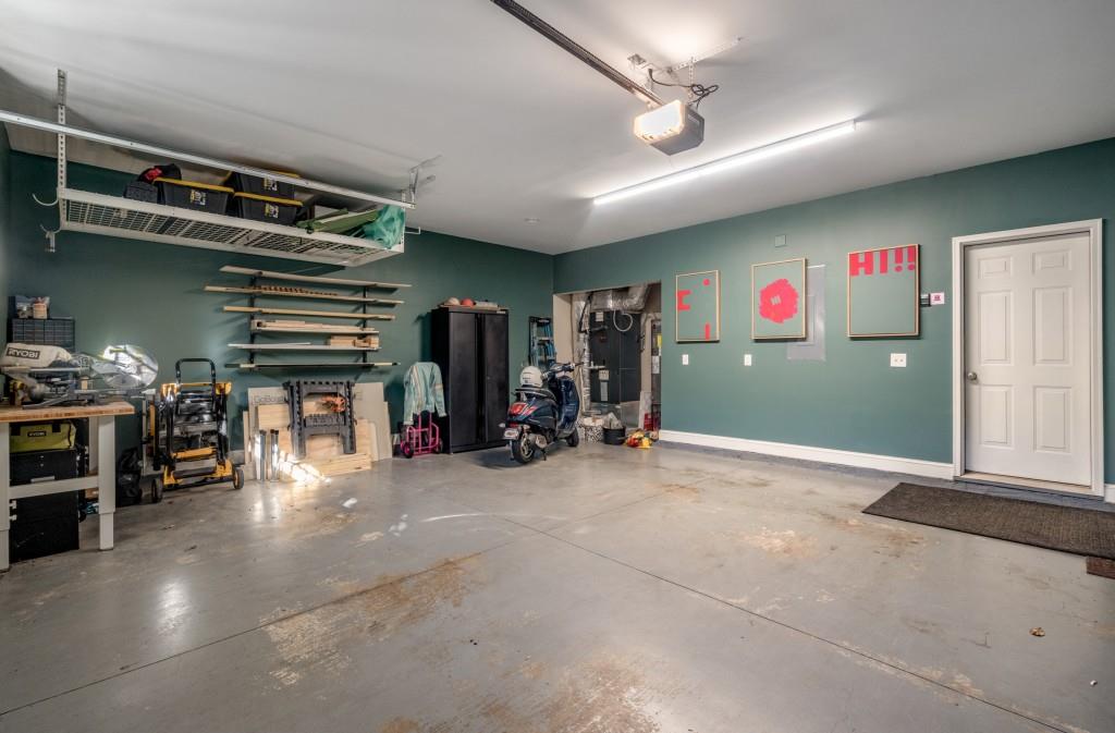 2682 Colgan Court SE