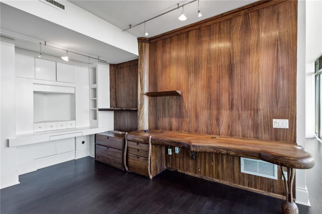 750 Park Avenue NE Unit 13W