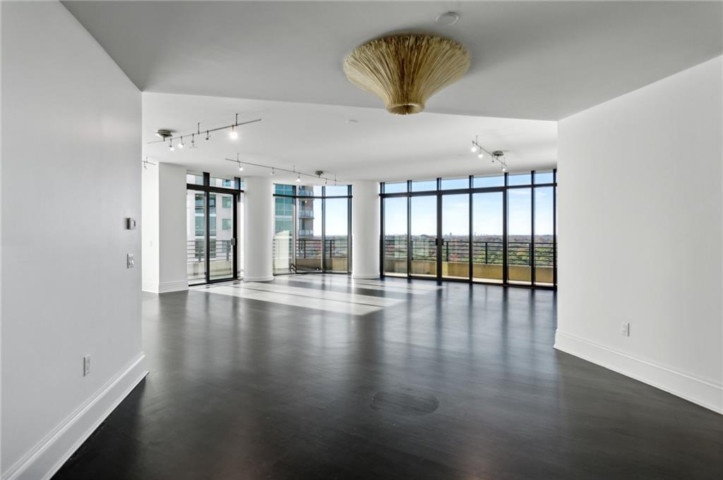 750 Park Avenue NE Unit 13W